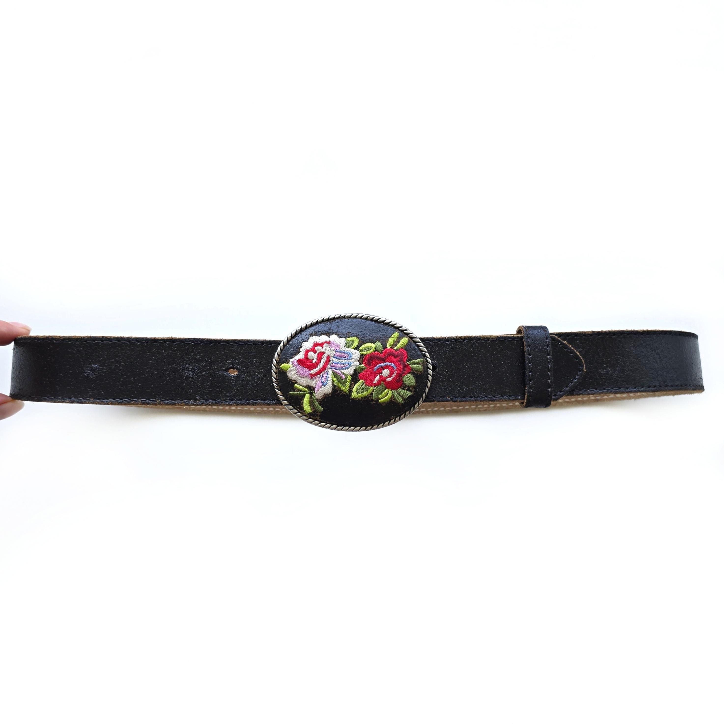 Nani Lewis Women OS Black Gold Good Vintage Velvet Medallion Statement Wide Belt Wide Medallion Belt - Etsy Australia main image 2