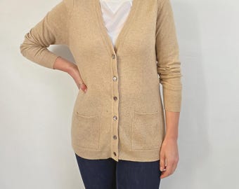 Vintage Beige Kaschmir-Strickjacke | Button-Up-Wollpullover mit V-Ausschnitt und Taschen | S-Medium