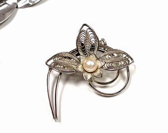 Vintage Silver & Pearl Filigree Flower Brooch