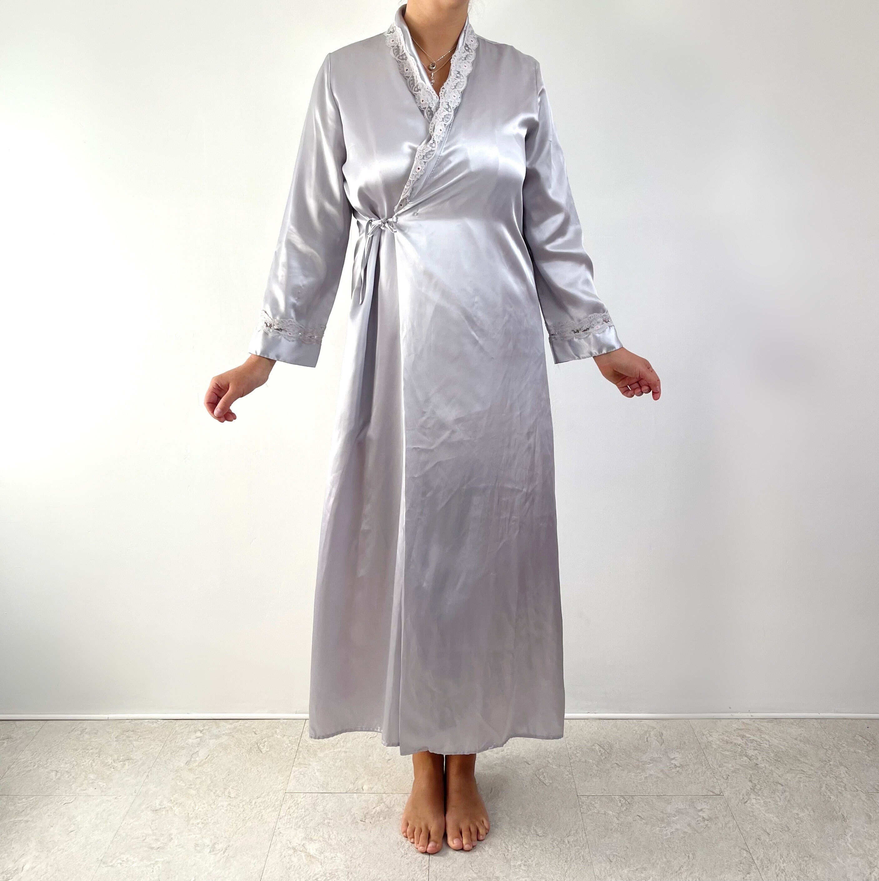 DARK GREY SATIN ROBE – Missus