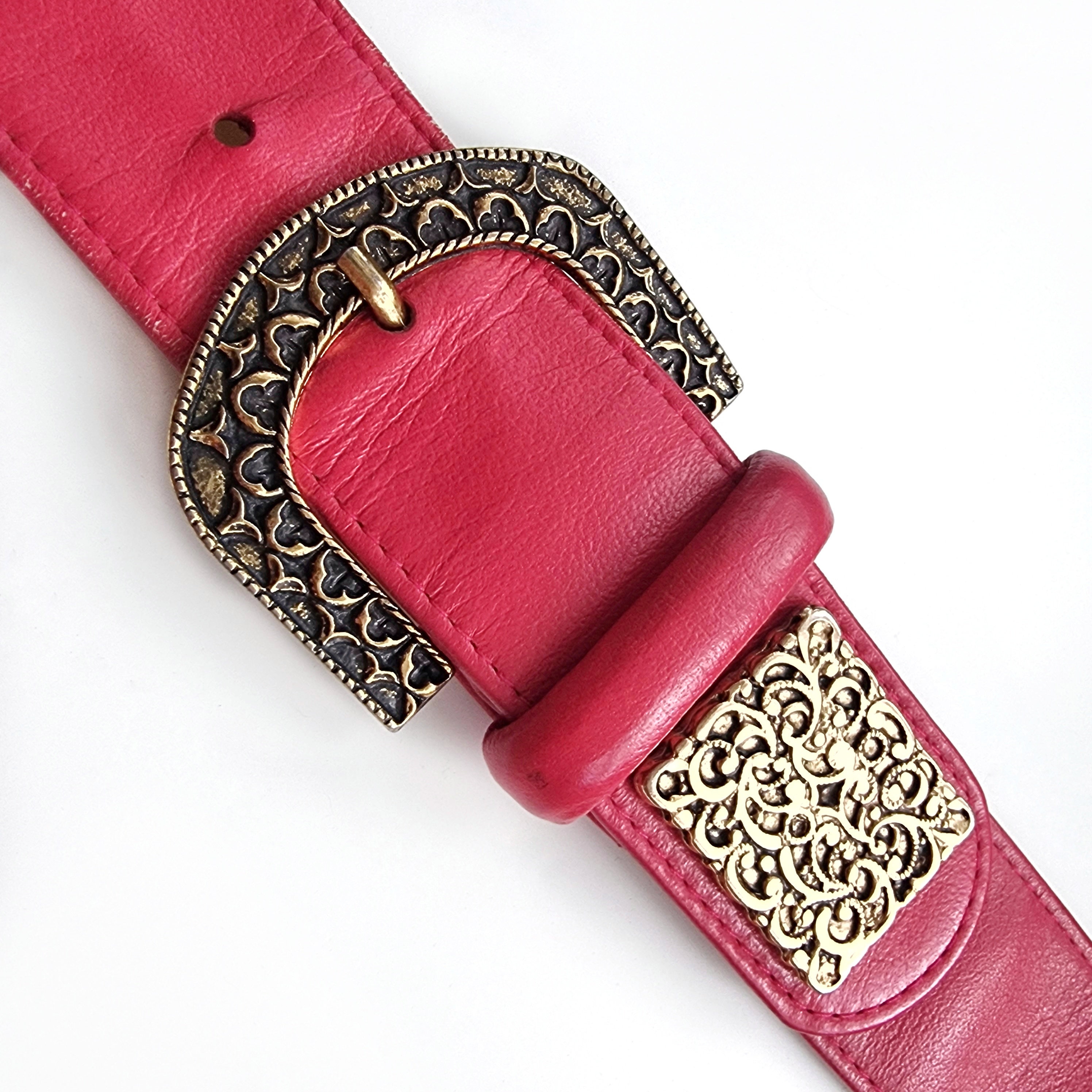 Vintage Pink Leather Belt With Textured Gold Square Stud  display picture 3