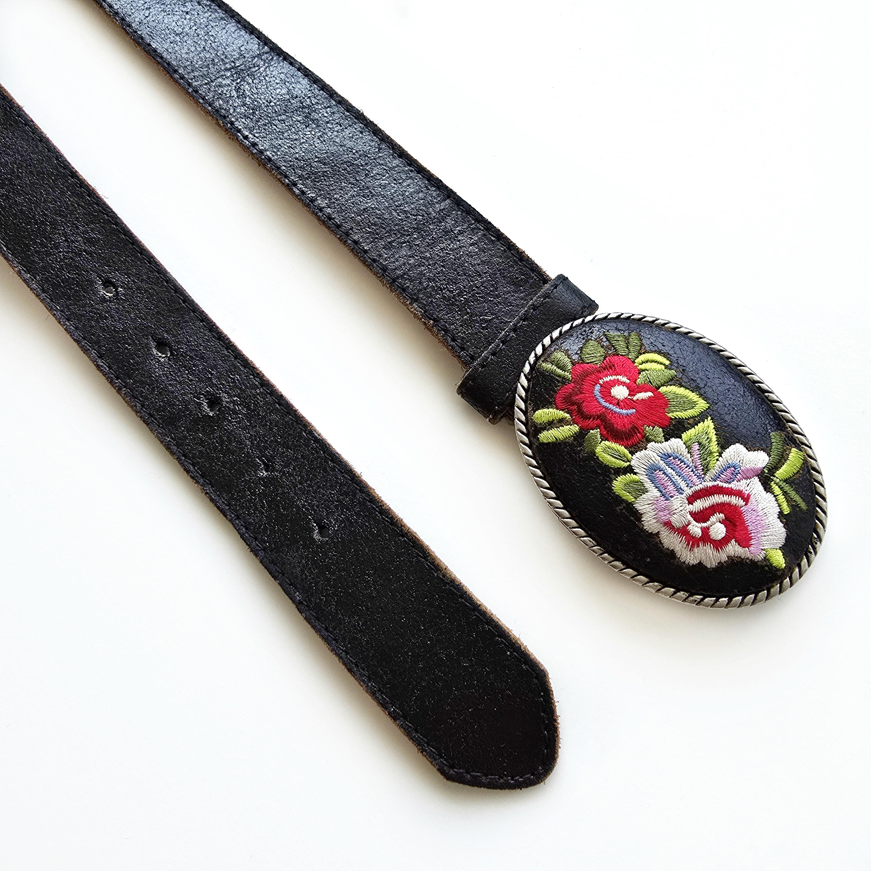 Vintage Black Leather Belt With Floral Embroidery  display picture 2