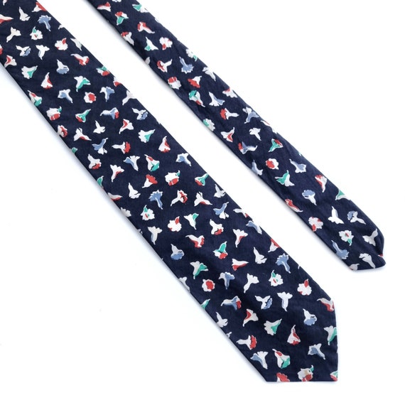 ヴィンテージ LIBERTY ブラック & ホワイト フローラル ネクタイ
