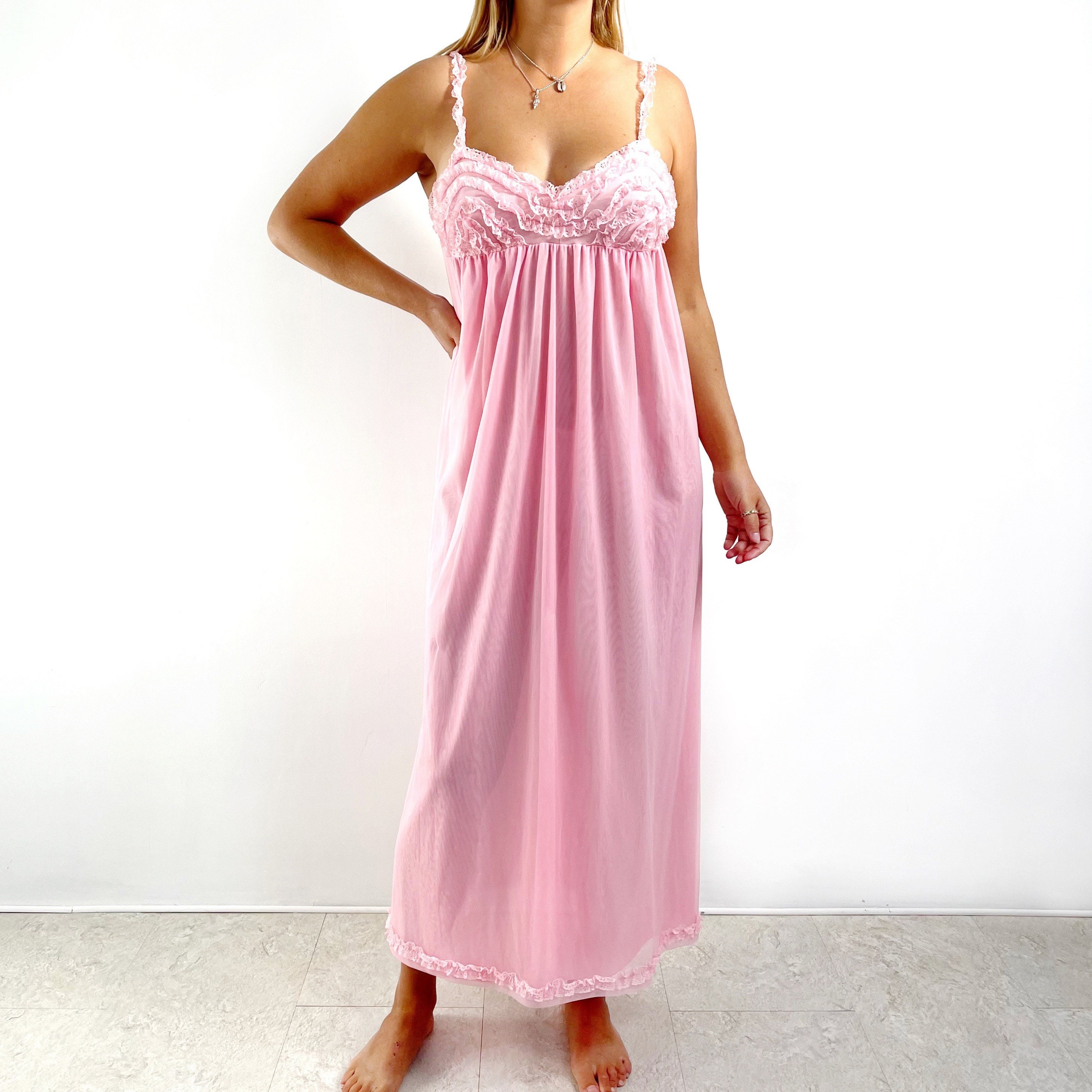 Vintage Olga Bodysilk Pink Nightgown 70's Size Medium, Style 9294 W Stretch  Lace Detail Full Sweep Nightdress 