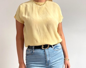 Vintage Pastel Yellow Minimalist Silk Top | Simple Short Sleeve Ladies Summer Blouse | Medium