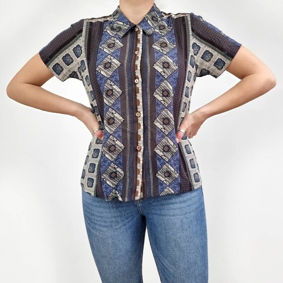 Blusa estampado geometrico sale