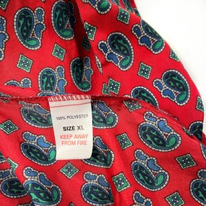 Vintage Red Paisley Print Men’s Smoking Jacket | 80s Classic House Robe | X - Large image 5