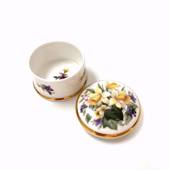 Vintage Floral China Small Jewellery Box | Fine B… - image 4