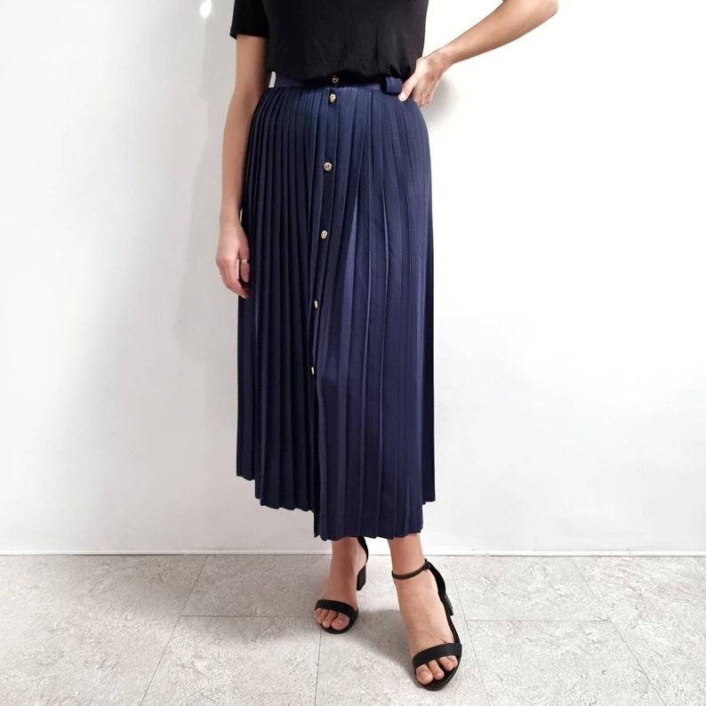 Sideline Pleated Skirt in Midnight Navy