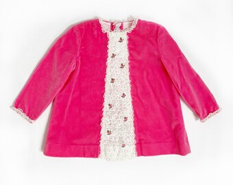 Vintage Girl's Pink Velvet Dress w Frilly Lace Trim | 90’s Toddler Long Sleeve Short Dress | 18 months