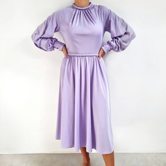 70's Vintage Lilac Midi Dress With Braid Detail /… - image 1