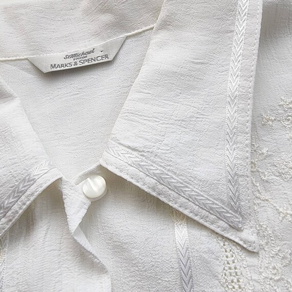 90's Vintage Embroidered White Blouse // St. Mich… - image 7