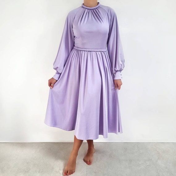 70's Vintage Lilac Midi Dress With Braid Detail /… - image 4