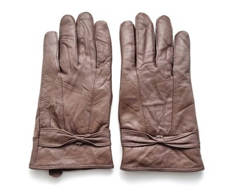 Vintage Ladies Brown Leather Winter Gloves // Soft Lined Gloves // Medium - Large