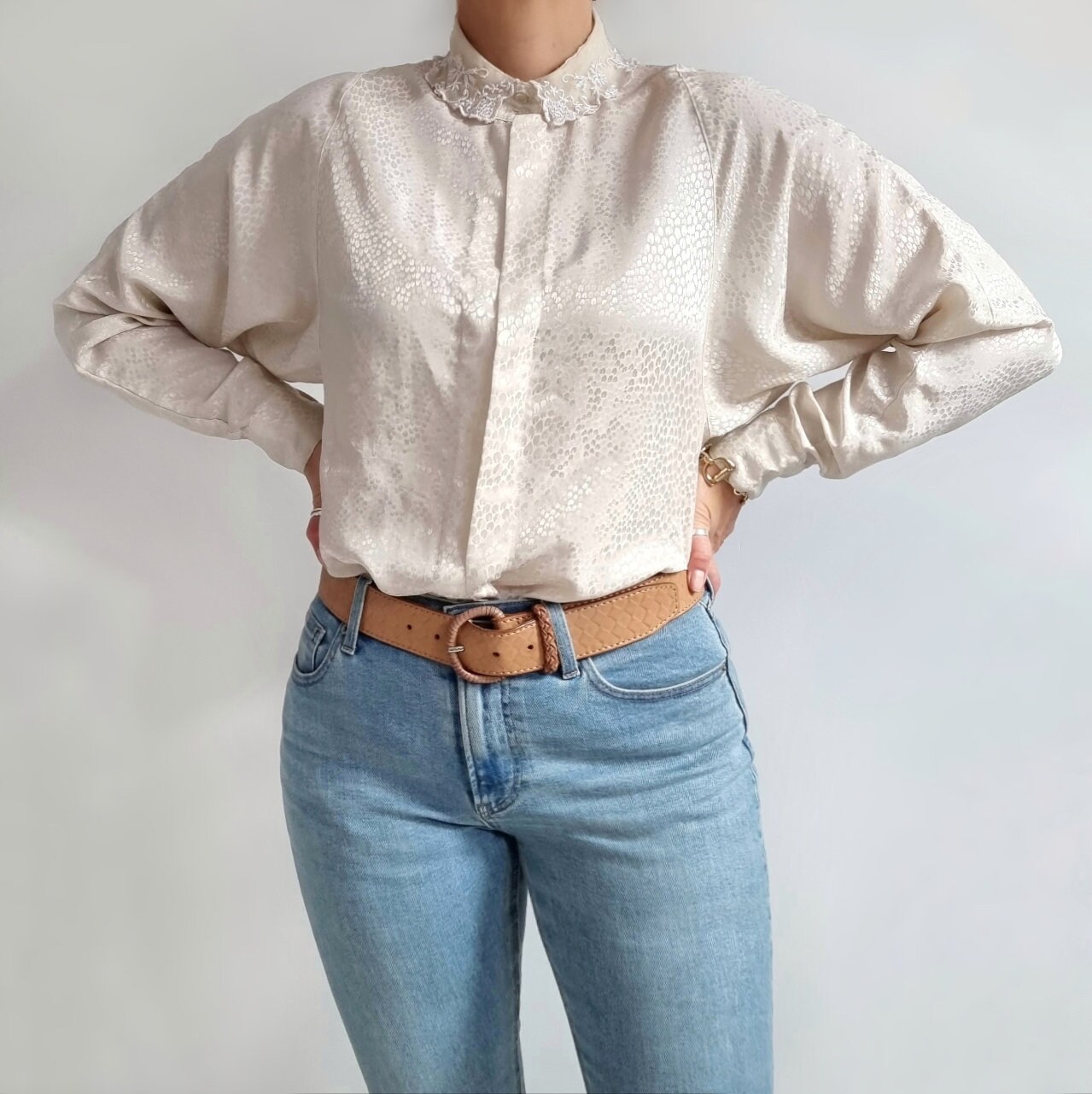 シャツ/ブラウス(長袖/七分) Ameri VINTAGE - ameri vintage LAUREN FALSE COLLAR BLOUSE Ameri VINTAGE（シャツ/ブラウス(長袖/七分)）のフリマアイテム一覧