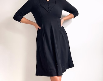 Vintage Handmade Smart Black Wool Dress | Midi Dress w White Trim | Medium