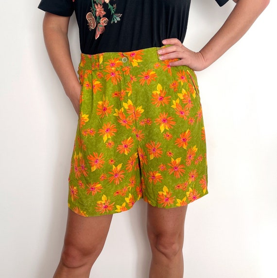 Vintage Bright Floral Ladies Shorts 