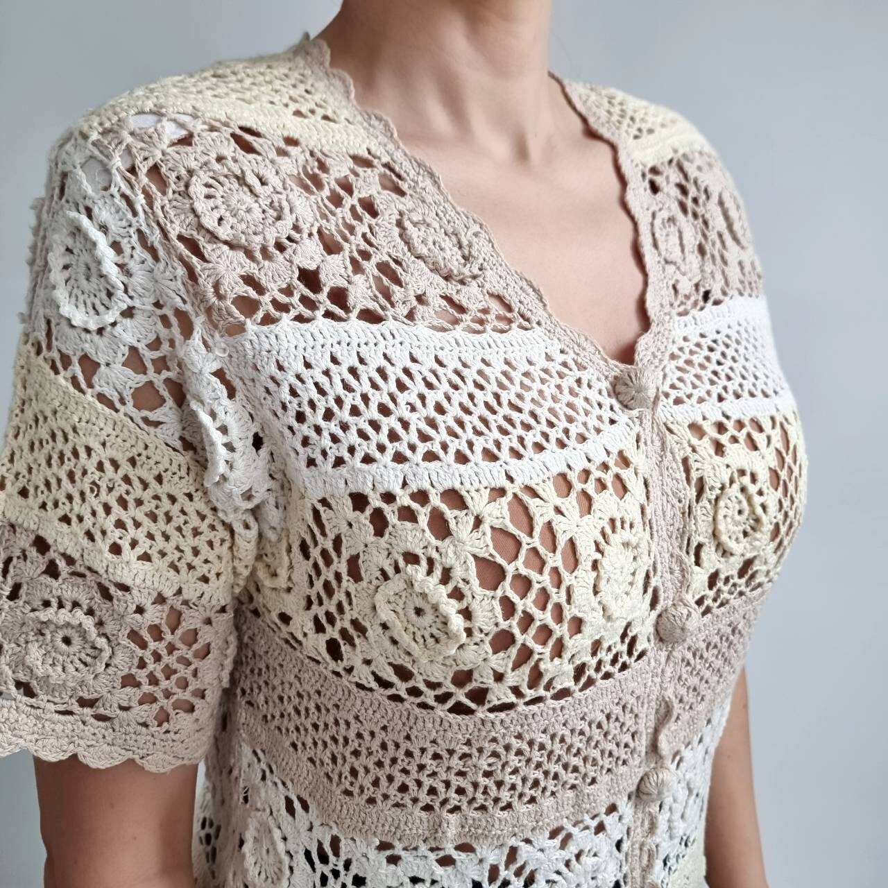 Vintage Cream Beige Stripe Crochet Top Short Sleeve Granny