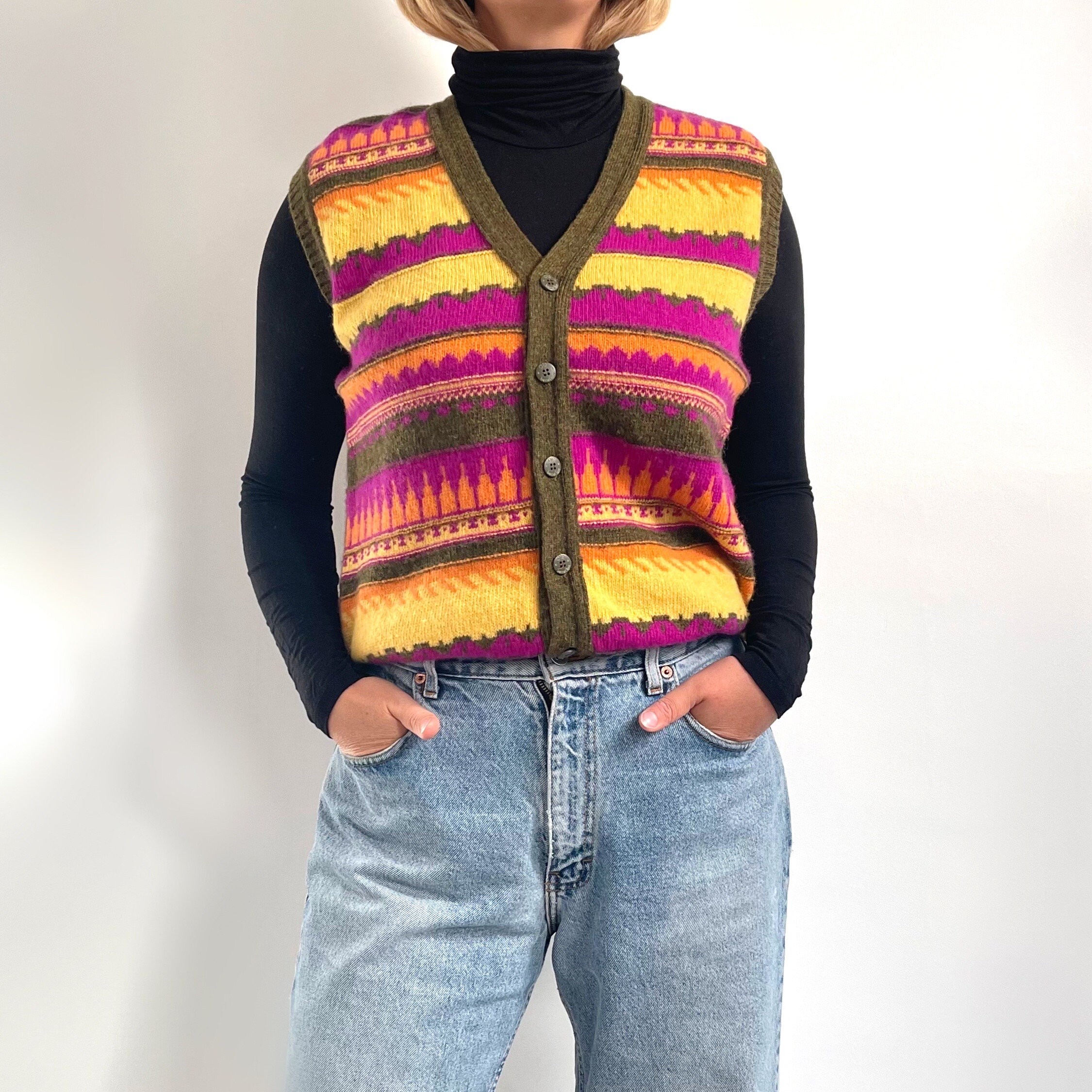 COZY LOOP YARN CARDIGAN | EASY FINGER KNITTING | NO HOOK OR