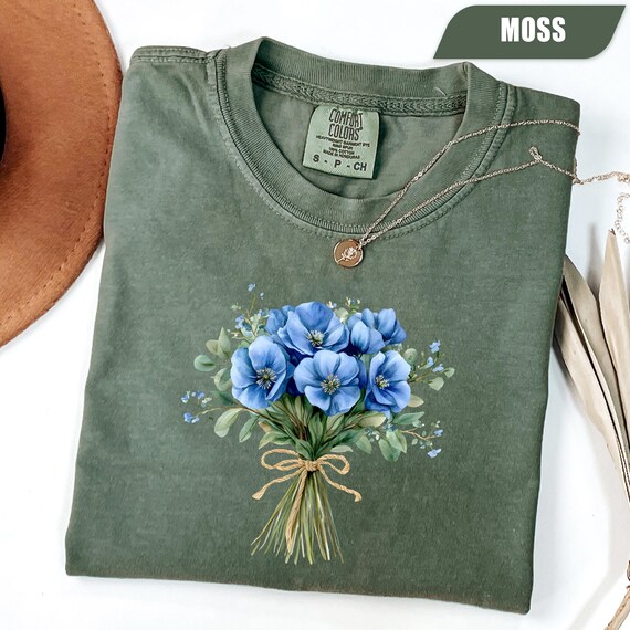 Comfort Colors® Blue Flower Bouquet Shirt, Flower Lover Shirt, Retro Floral T-Shirt, Plant Ladies Shirt, Gift for Nature Lover, Flower Gifts