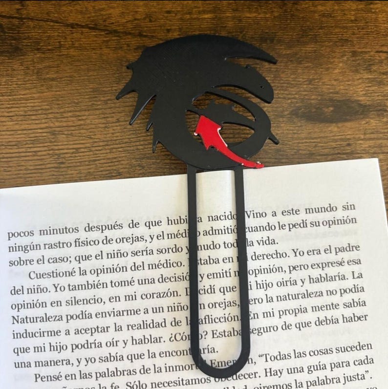 Toothless Bookmark: Handmade Dragon Silhouette - How to Train Your ...