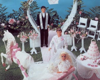 Vintage Plastic Canvas Pattern Book, Fashion Dolls Wedding, Craft DIY Fairy  Tale Scene