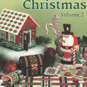 Könnte beinhalten: Ein Bastelbuch für Weihnachten aus Kunststoff-Leinwand, Band 2, mit einem roten und grünen Haus, Weihnachtsmann, Zuckerstangen und einer festlichen Tischdekoration. Die Szene umfasst einen gewebten Tischläufer, Besteck und ein Weinglas.
