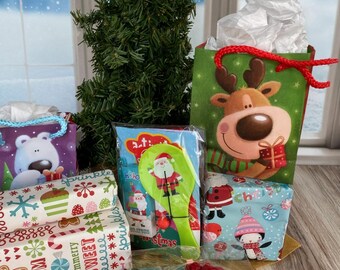 Decorate A Christmas Tree For An 18 inch Doll including Gifts