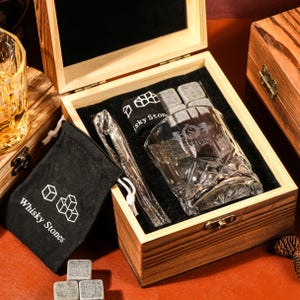 Personalized Whiskey Glass Set with Wooden Box, Groomsmen Gift, Groomsman Proposal, Boyfriend Gift, Gifts for Men,Housewarming Gift