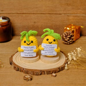 Handmade Positive Pineapple, Crochet Pineapple Toy With Positive Card, Cute Wool Inspirational Pineapple Fruit Doll Cheer Up, Birthday Gifts