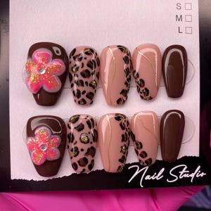 Leopard print with pink flowers press on nails - Elegant hand painted nails - 3d nails