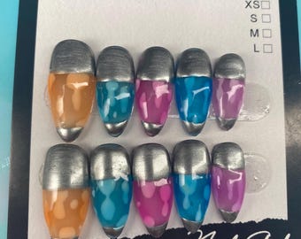 Glow and Flow: Lava Lamp Press-On Nails - funky trendy 60s lava lamp press on nails - gifts for her - vintage - retro - Rainbow - art - gift