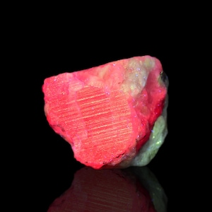Beautiful Mini Ruby Crystal - 39 Carat Healing Stone from Afghanistan - Natural Gemstone for Jewelry & Collection