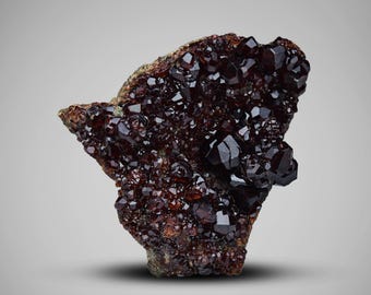 Esemplare di granato spessartino, Khogyani Afghanistan, minerale da 77 carati