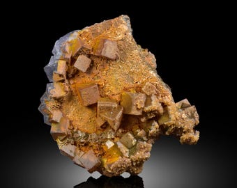 金色の方解石の上に蛍石 173グラムの虹色蛍石と方解石の標本：未加工のヒーリングクリスタル