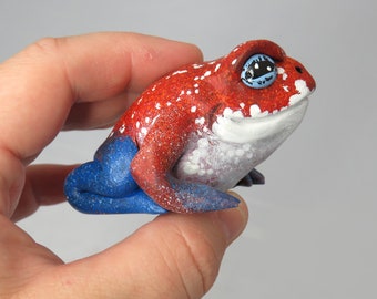 Mini Gourd Frog #232 - Strawberry Poison Dart Frog