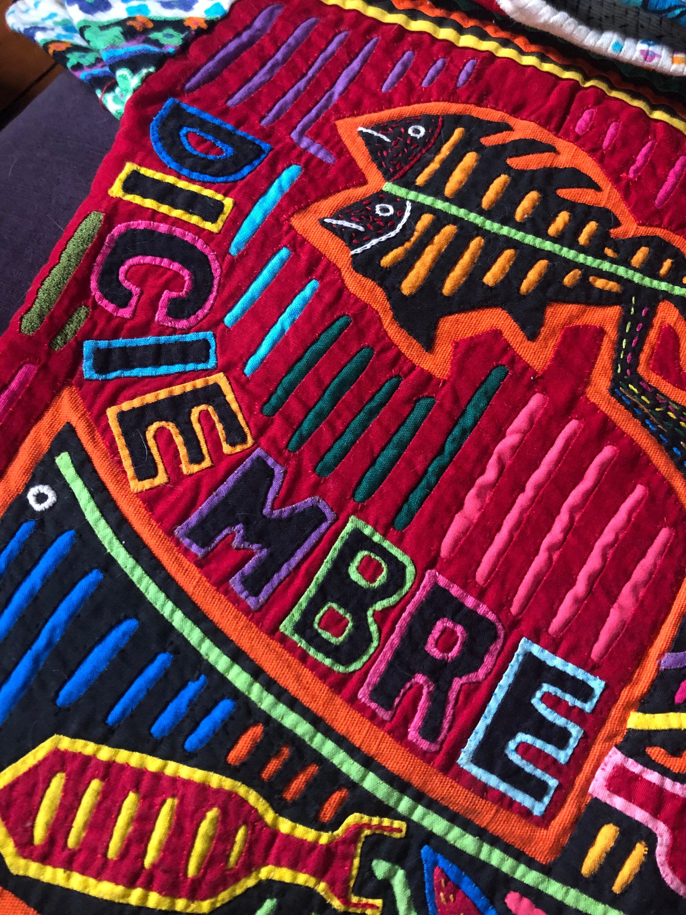 70s vintage Mola handmade folk art top / vintage Molas Columbia Panama