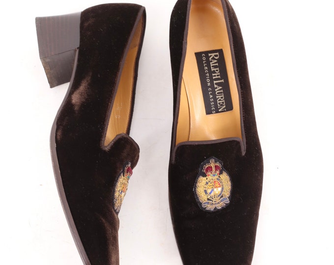 90s RALPH LAUREN velvet crest flats loafers shoes 7.5 C  / vintage 1990s brown Black Label Collection smoking slippers insignia pumps