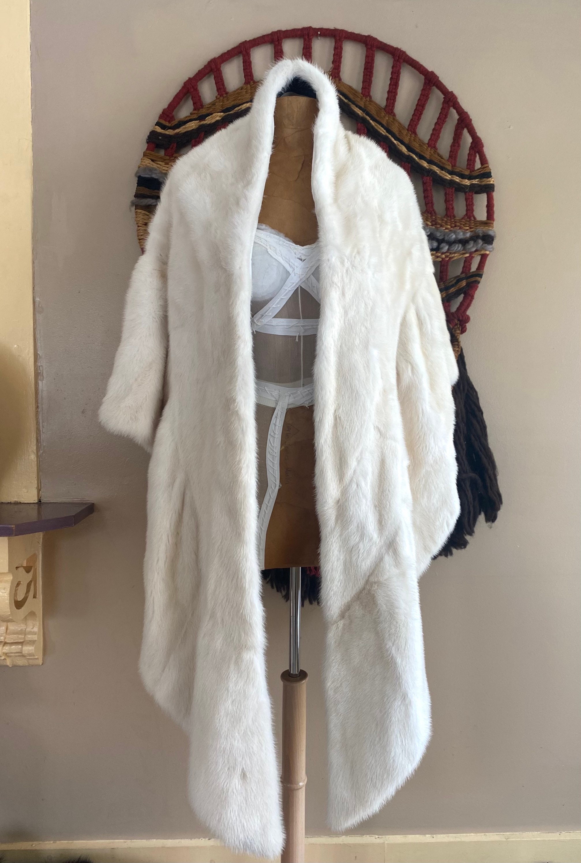 White mink shop fur stole