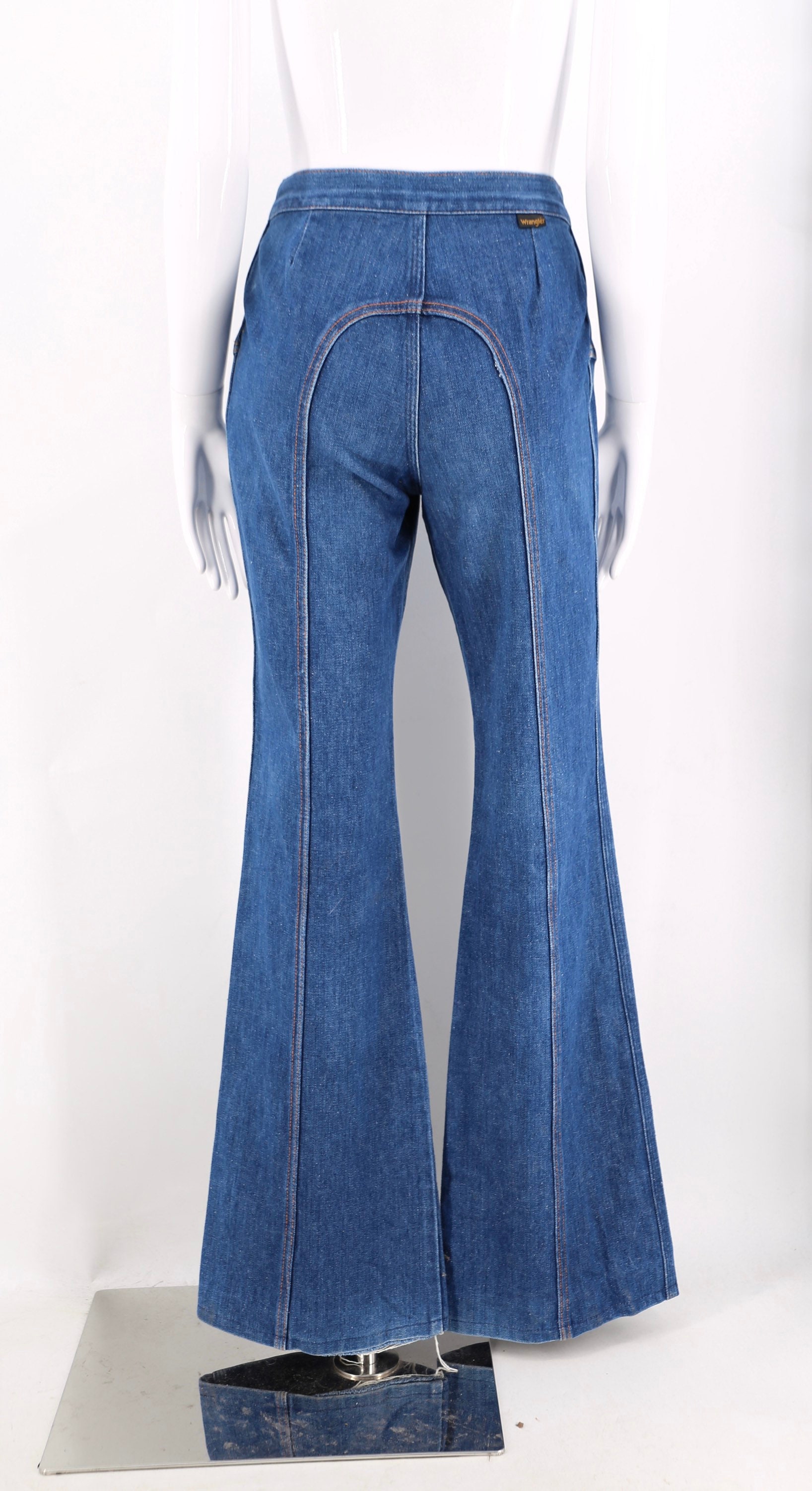 70s Wrangler denim bell bottoms jeans / vintage 1970s horseshoe stitched saddle stitched flares