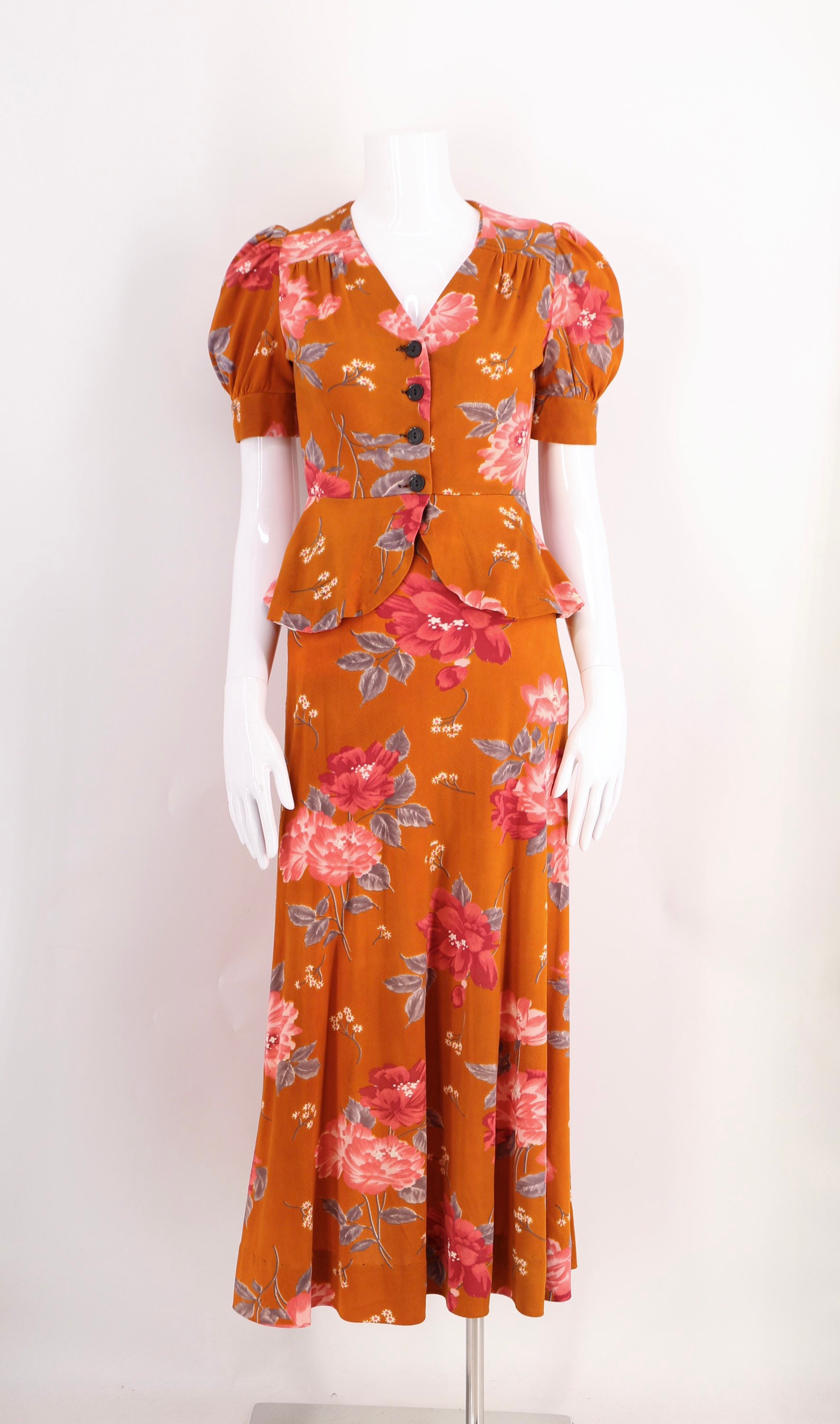 70s does 40s floral dress set sz 6 / vintage 1970s California rust ...