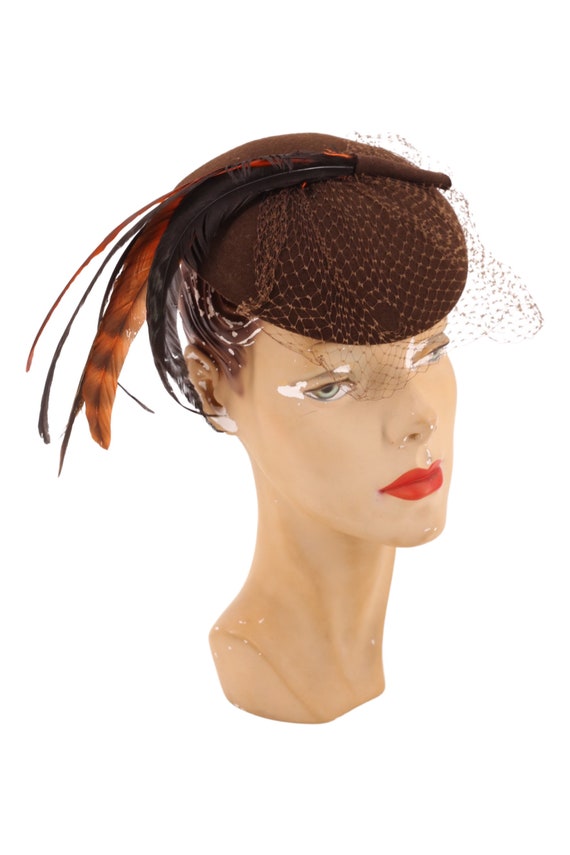 40s 50s brown feather oval tilt hat / vintage 194… - image 6