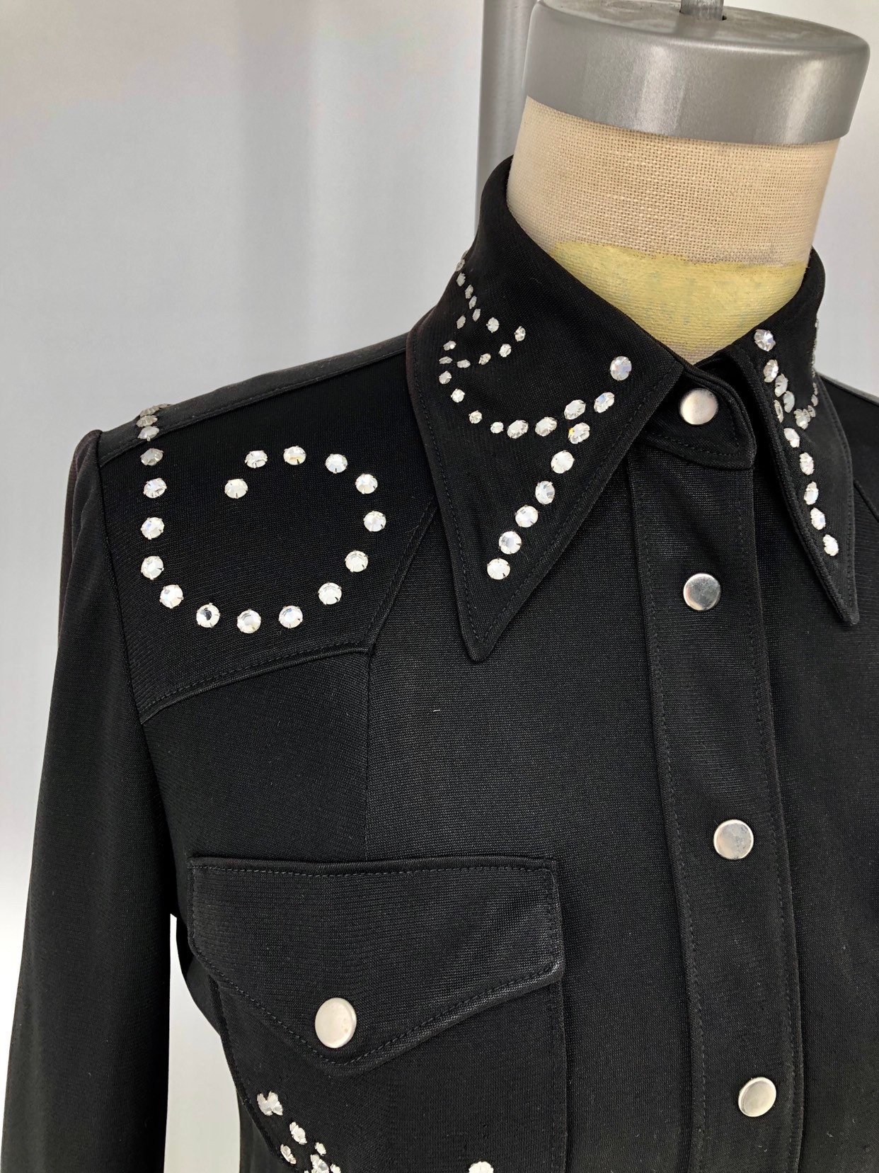 70s Las Vegas Manning Silver custom rhinestone stud bell bottom suit 8