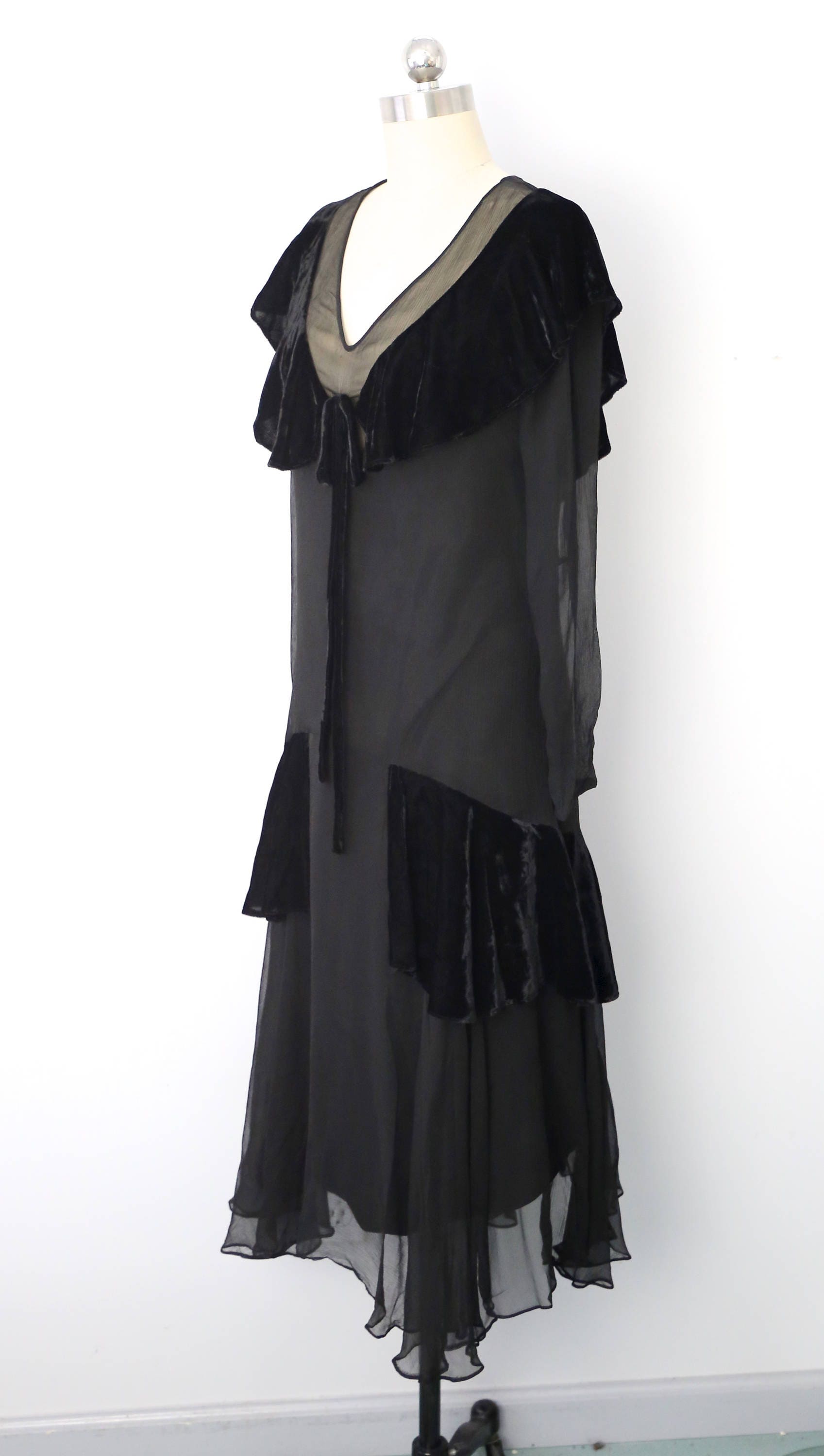 20s FLAPPER black silk chiffon draped velvet collar antique DRESS ...