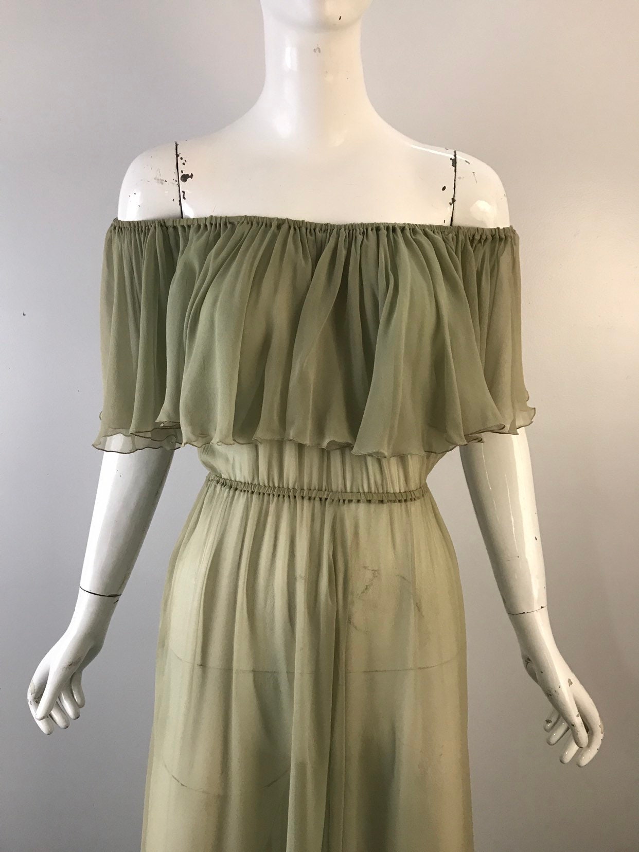 70s SCOTT BARRIE palest green silk chiffon airy off shoulder Studio 54 ...