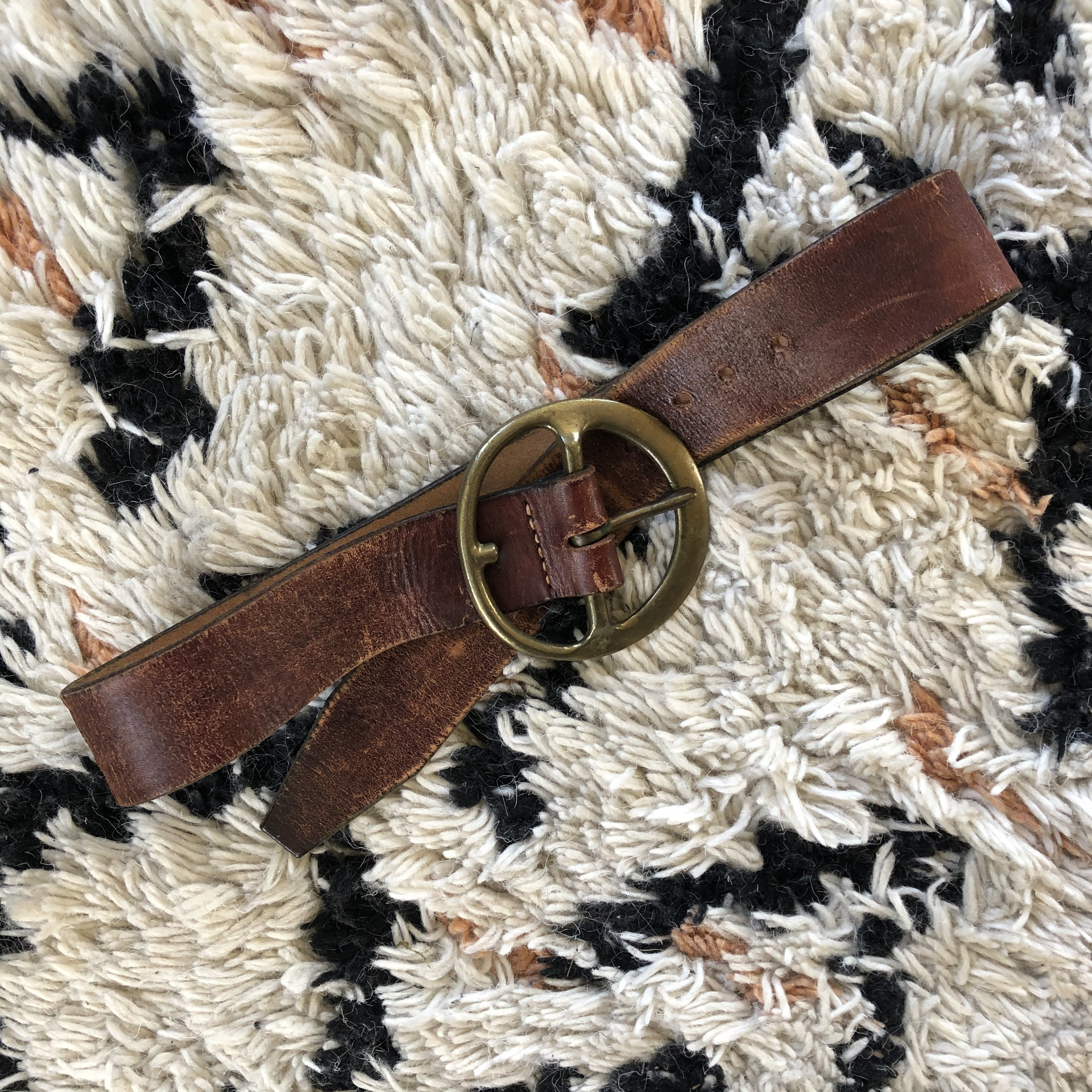70s brown leather & brass large buckle belt / vintage 1970s Woodstock