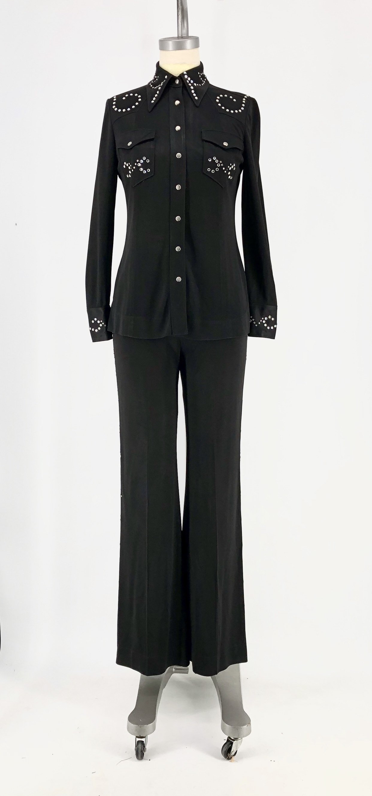 70s Las Vegas Manning Silver custom rhinestone stud bell bottom suit 8