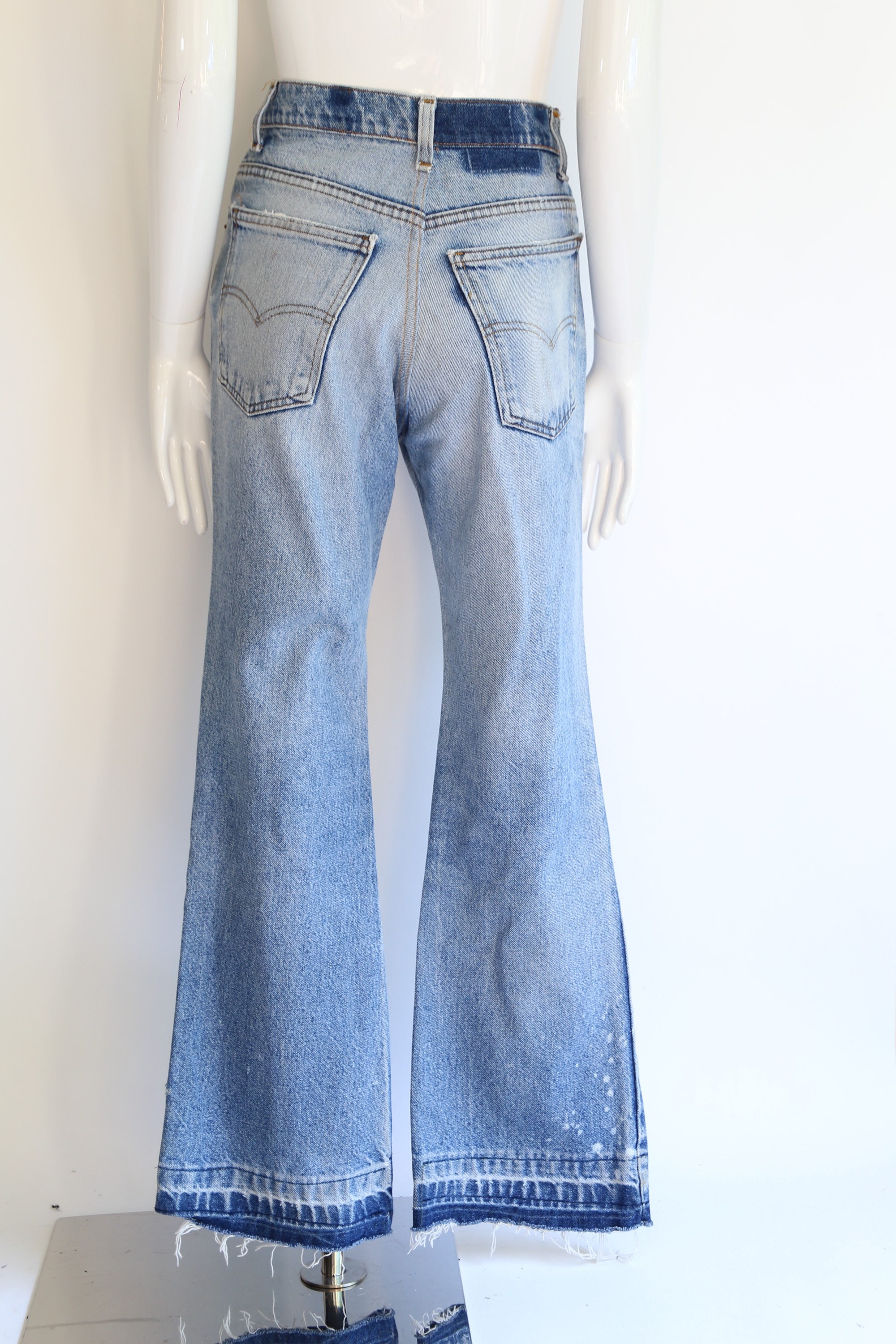 70s LEVIS 517 bells jeans 28 / vintage 1970s medium wash 646 sexy 
