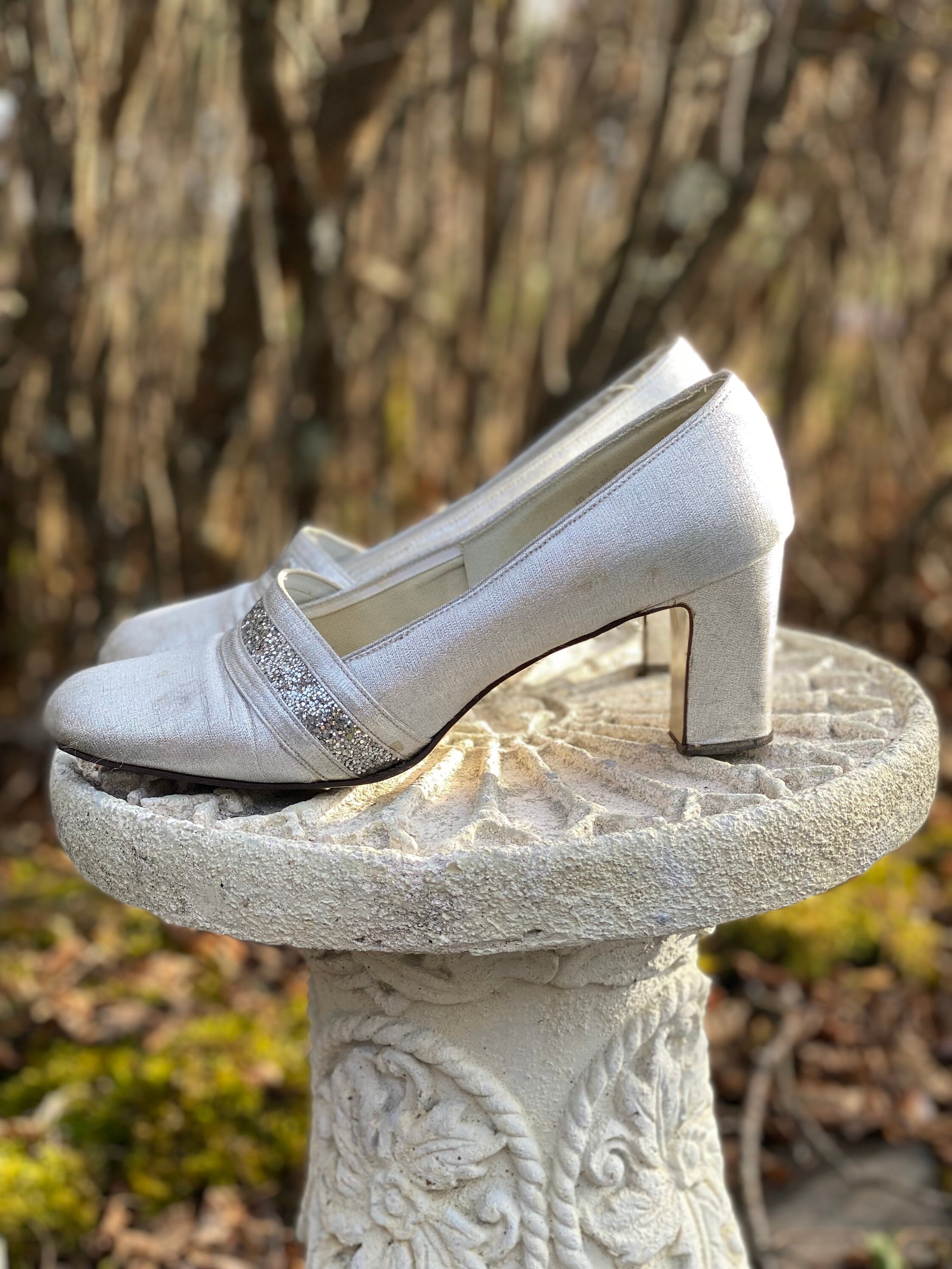 hvor som helst digital artilleri 60s sz 8 SILVER mod shoes / vintage 1960s metallic low heel shoes high heels  pumps 70s 8.5