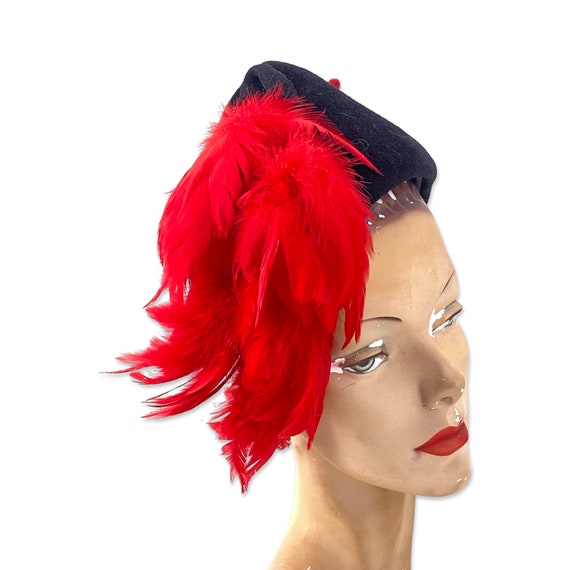 40s red feather felt hat, vintage 1940s Maria Dal… - image 3